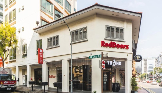 RedDoorz Premium at Balestier in Singapore