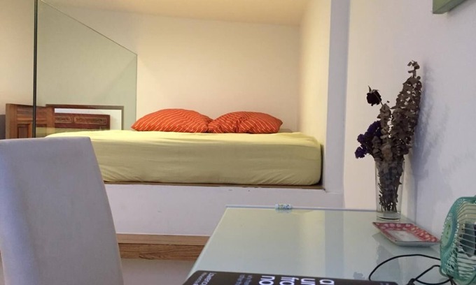 Newton Apartment | Loft studio at Orchard rd