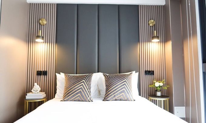 Downtown Singapore Apartment | New Deluxe Cozy Studio Apt/WIFI @ Orchard/Somerset Area