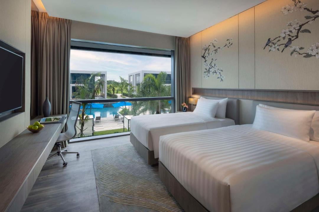 Tampines Hotel | Dusit Thani Laguna Singapore