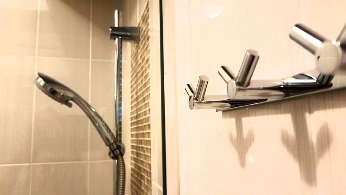 Photo of Bathroom in Woodlands