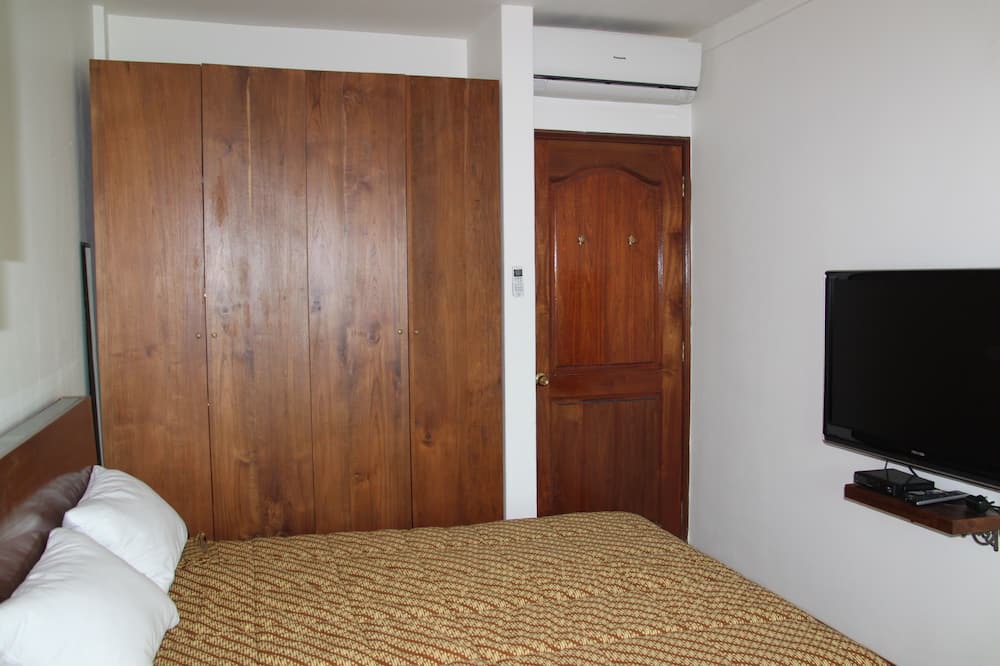 Photo of Bedroom in Central Water Catchment