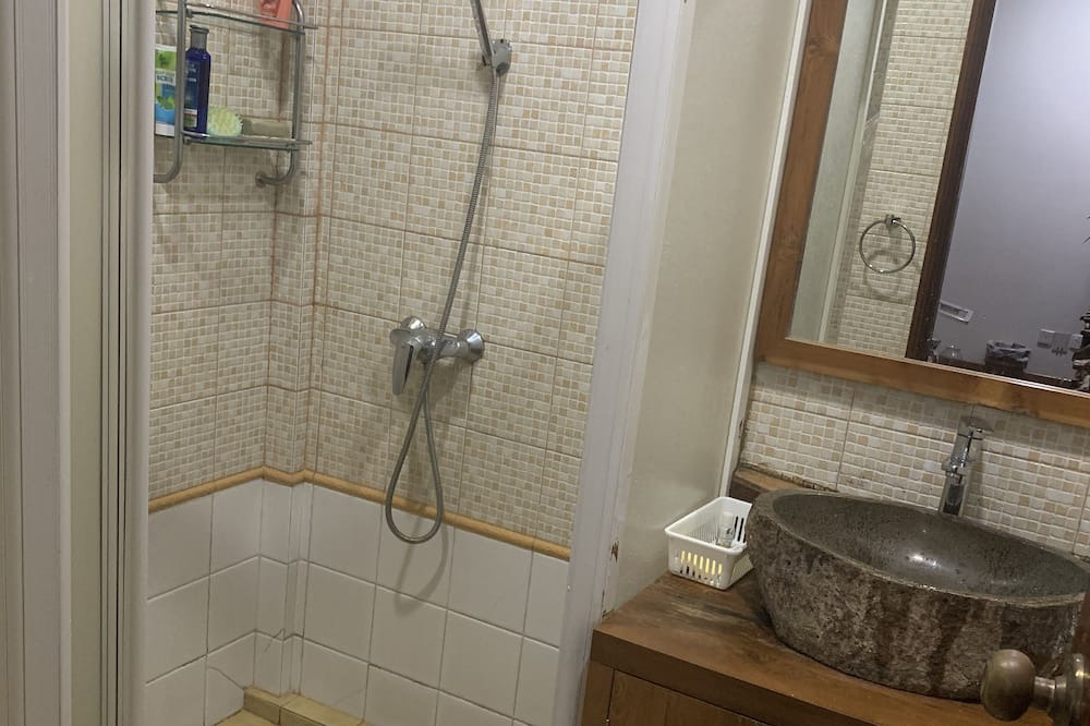Photo of Bathroom in Central Water Catchment