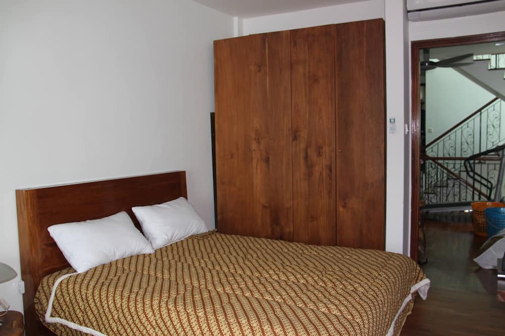 Photo of Bedroom in Central Water Catchment