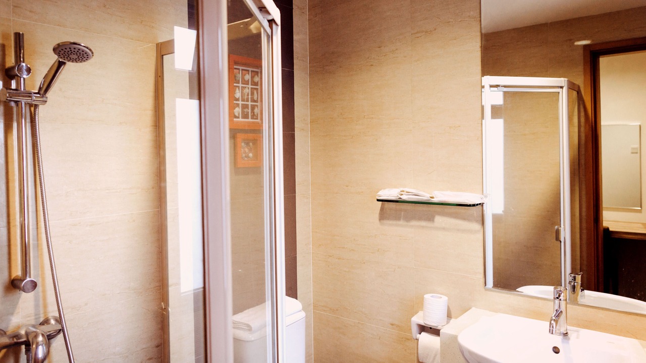 Photo of Bathroom in Rochor