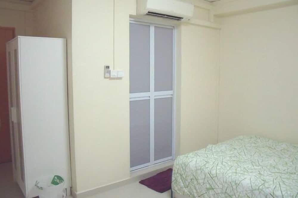 Photo of Bedroom in Geylang
