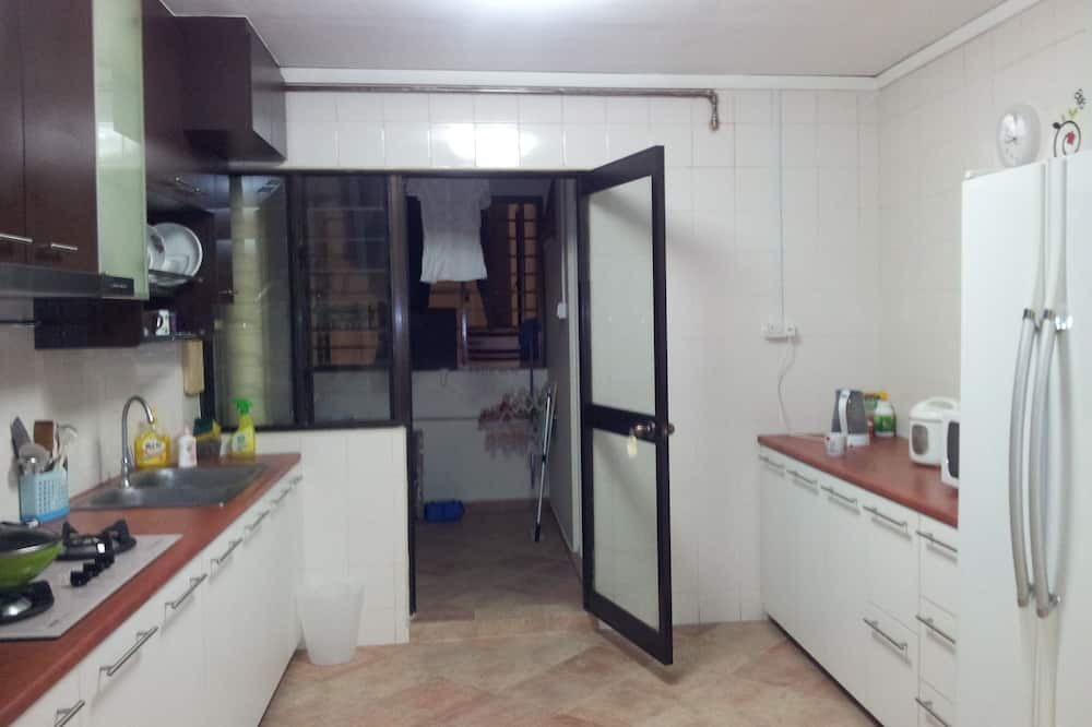 Photo of Kitchen in Geylang