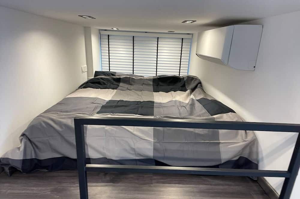 Photo of Bedroom in Bedok