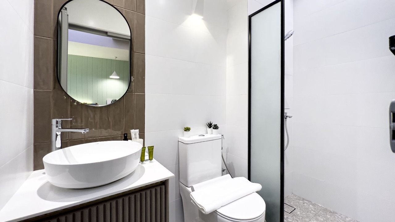 Photo of Bathroom in Geylang