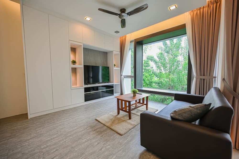 Photo of Livingroom in Clementi
