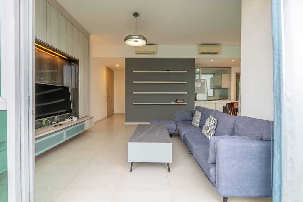 Photo of Livingroom in Clementi