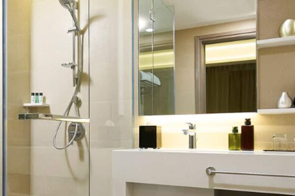 Photo of Bathroom in Clementi