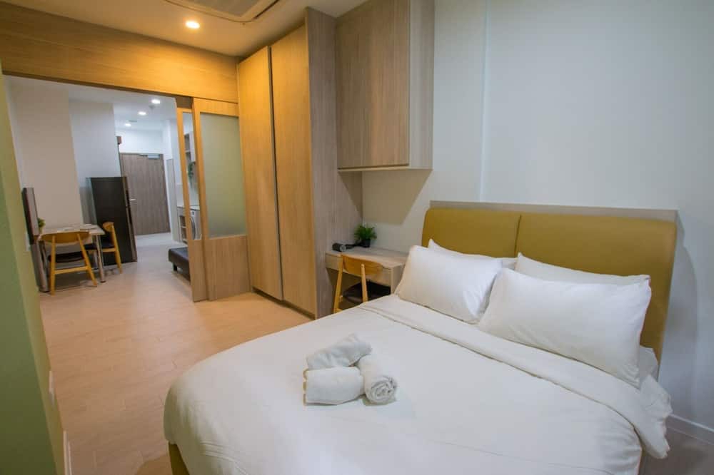 Photo of Bedroom in Tanjong Pagar