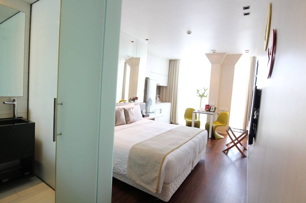 Photo of Bedroom in Thomson Road