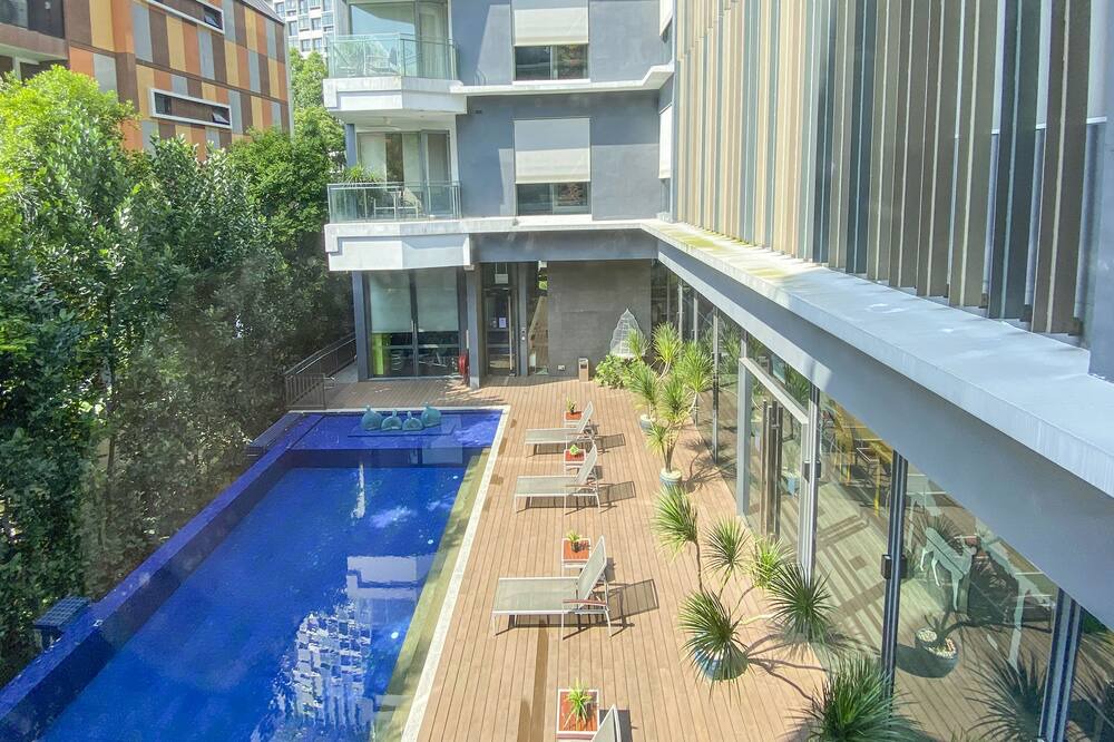 Photo of Outdoor in Thomson Road