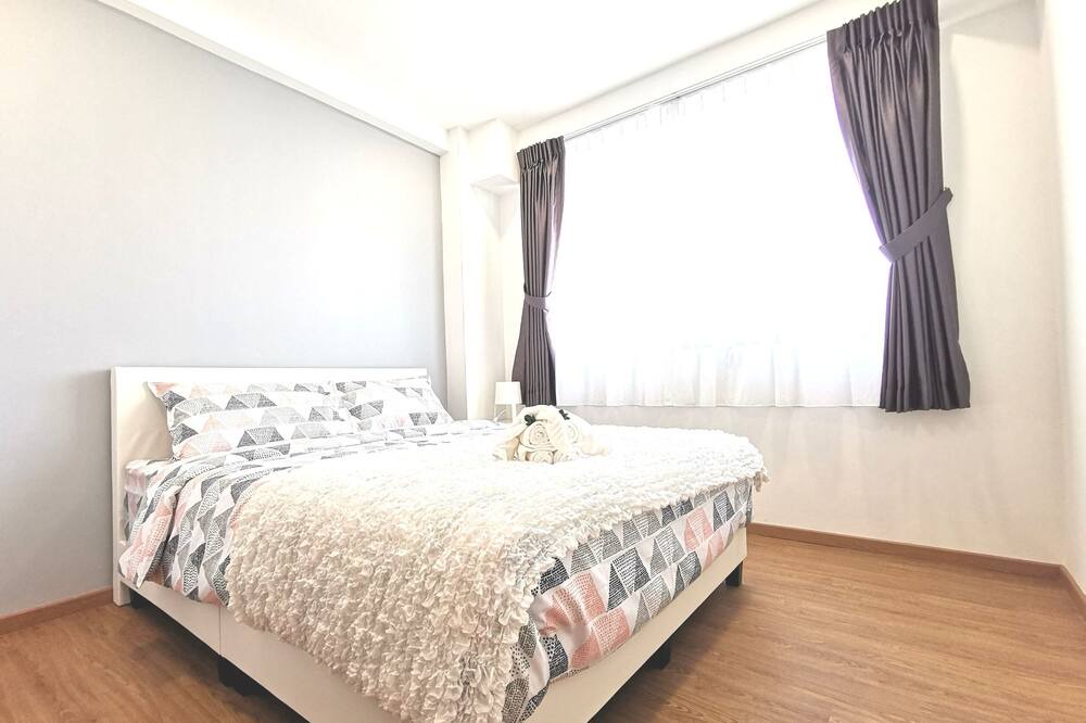 Photo of Bedroom in Geylang