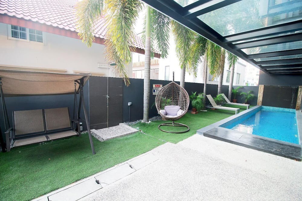 Photo of Outdoor in Serangoon