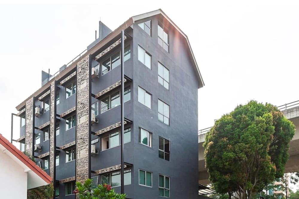 Photo of Outdoor in Serangoon