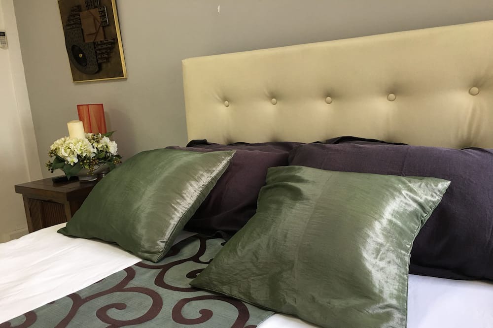 Photo of Bedroom in Holland Village