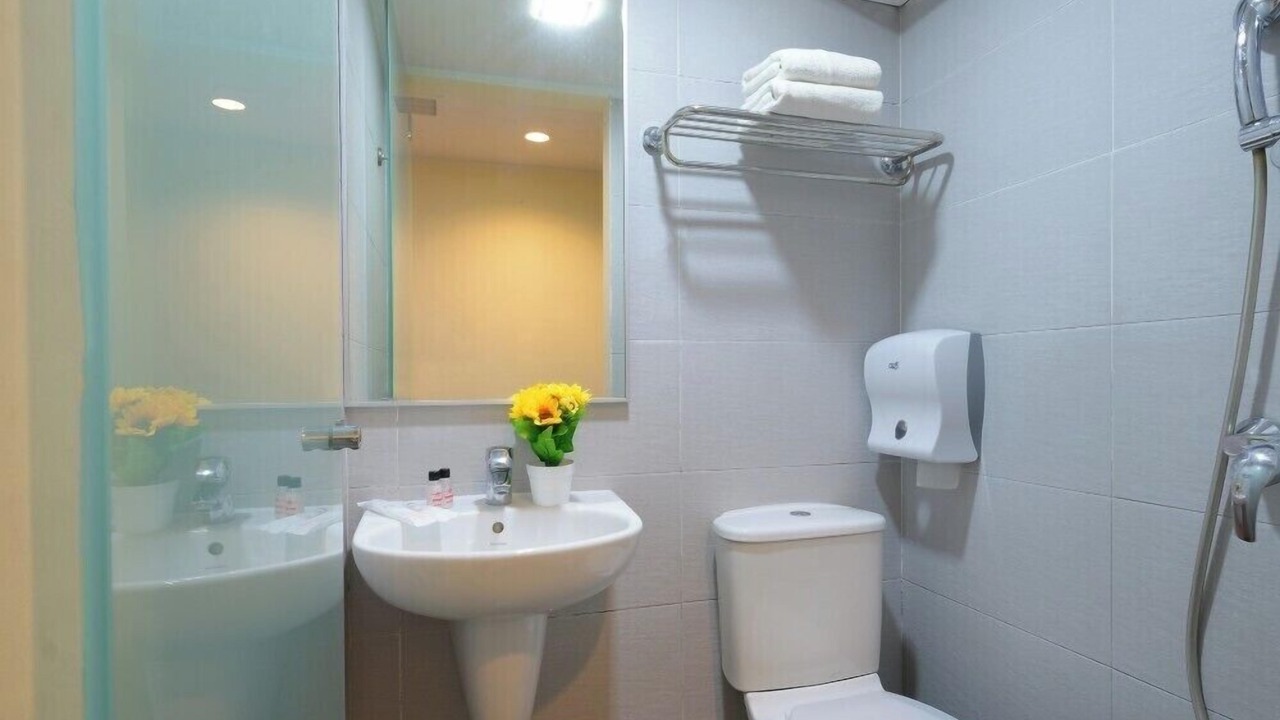 Photo of Bathroom in Rochor