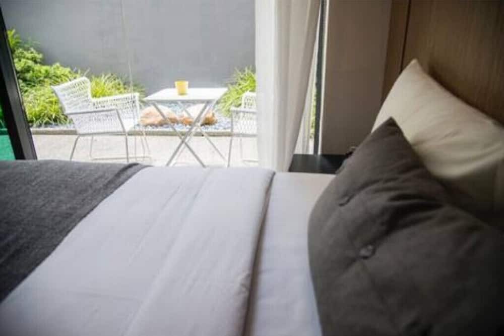 Photo of Bedroom in Bedok