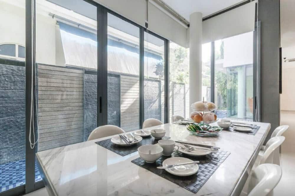 Photo of Kitchen in Bedok