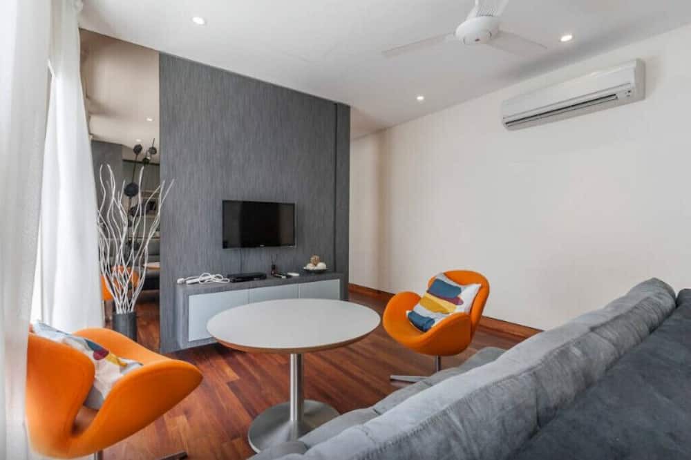 Photo of Livingroom in Bedok