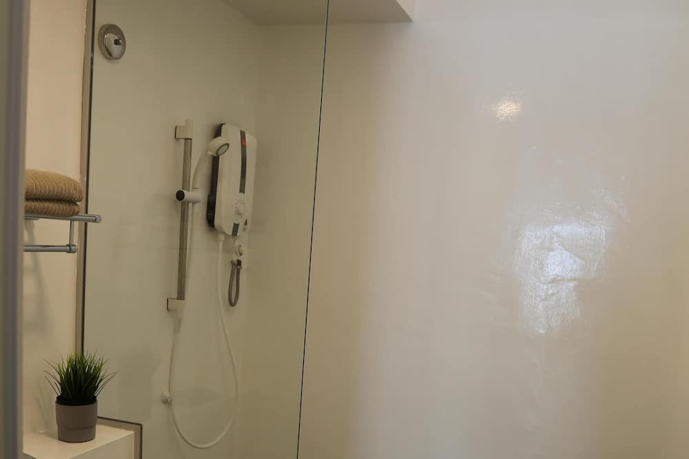 Photo of Bathroom in Bukit Timah