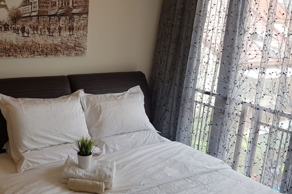 Photo of Bedroom in Serangoon