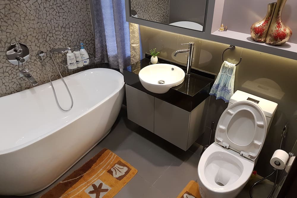 Photo of Bathroom in Serangoon