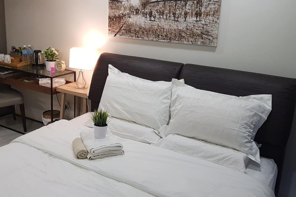 Photo of Bedroom in Serangoon