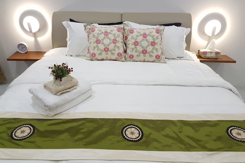Photo of Bedroom in Serangoon