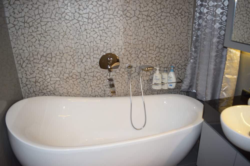 Photo of Bathroom in Serangoon