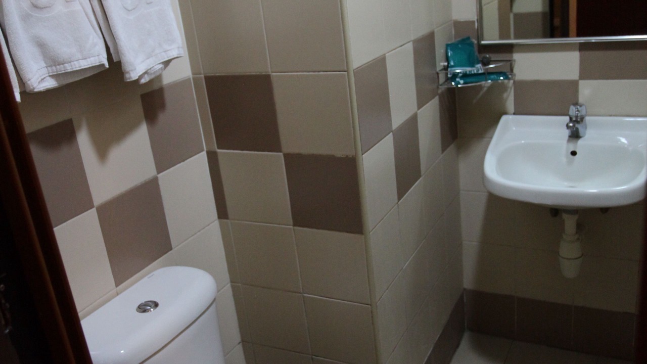 Photo of Bathroom in Geylang