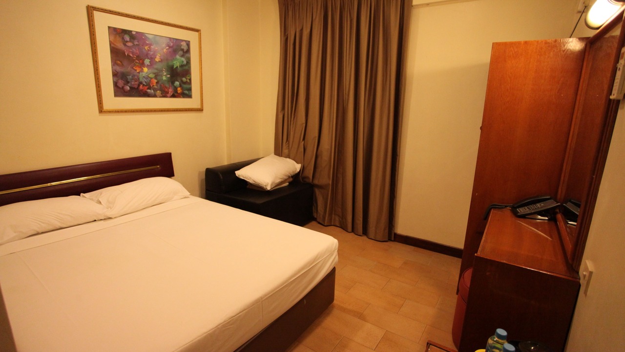 Photo of Bedroom in Geylang