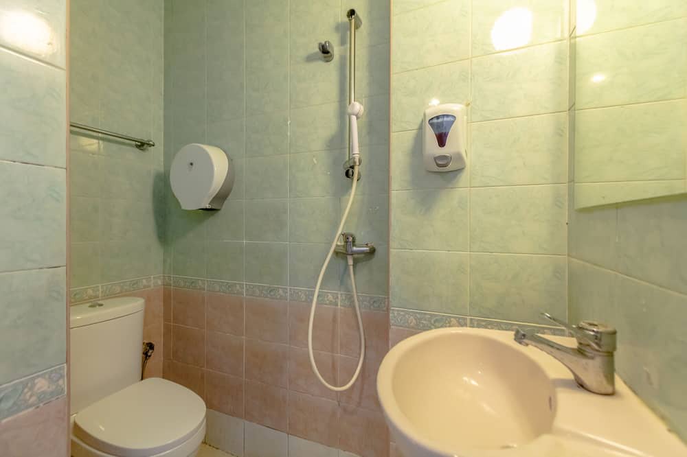 Photo of Bathroom in Geylang