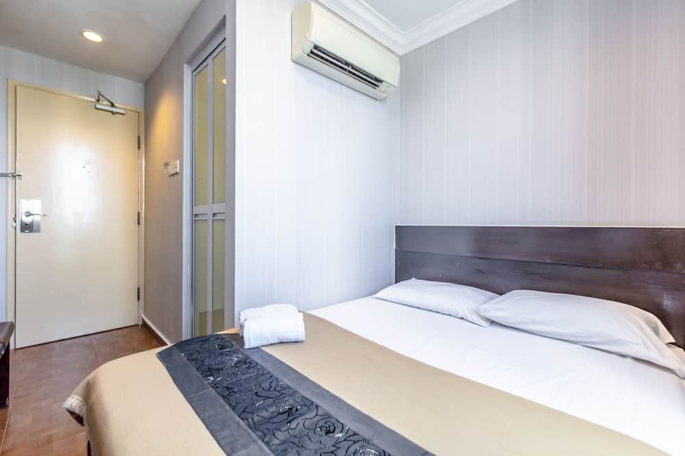 Photo of Bedroom in Geylang