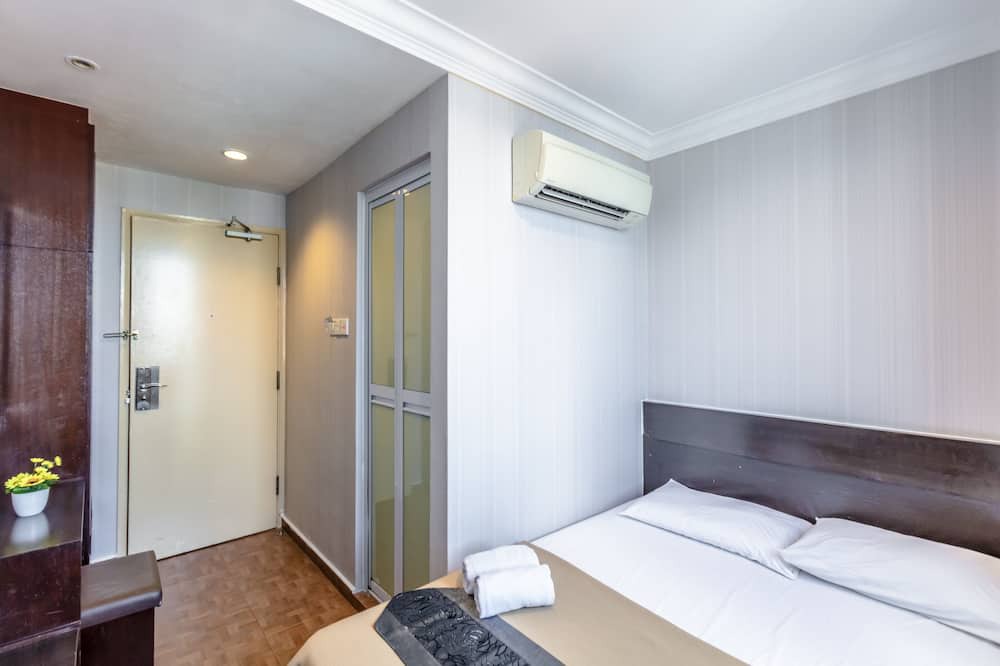 Photo of Bedroom in Geylang