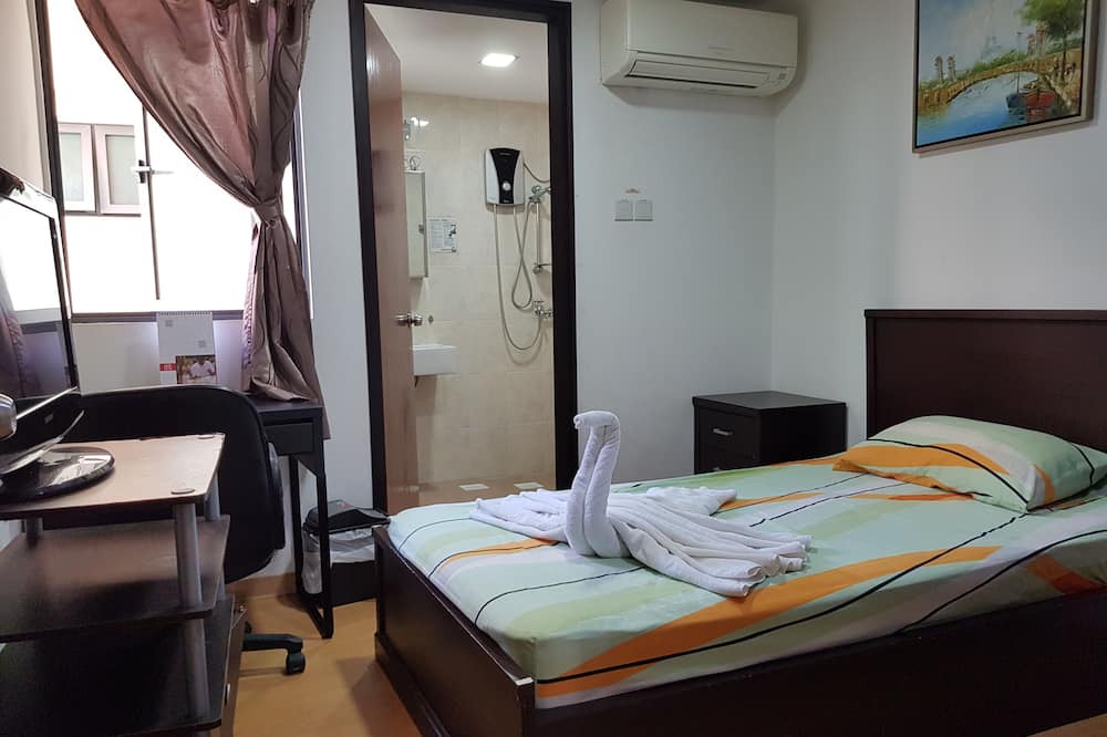 Photo of Bedroom in Serangoon