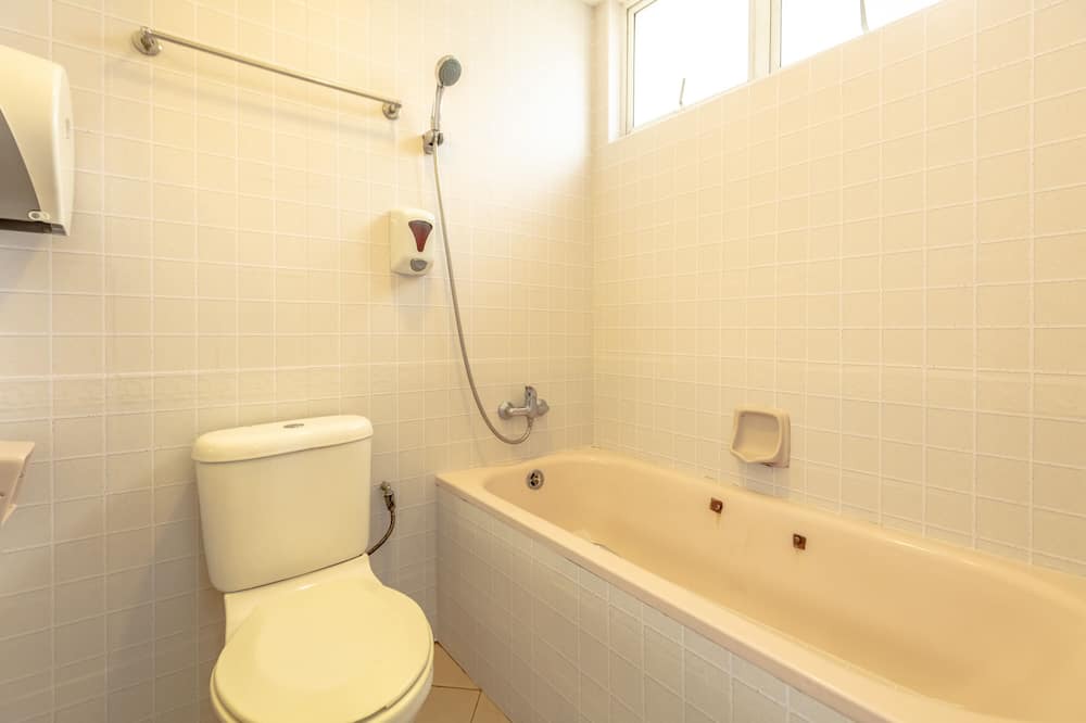 Photo of Bathroom in Geylang