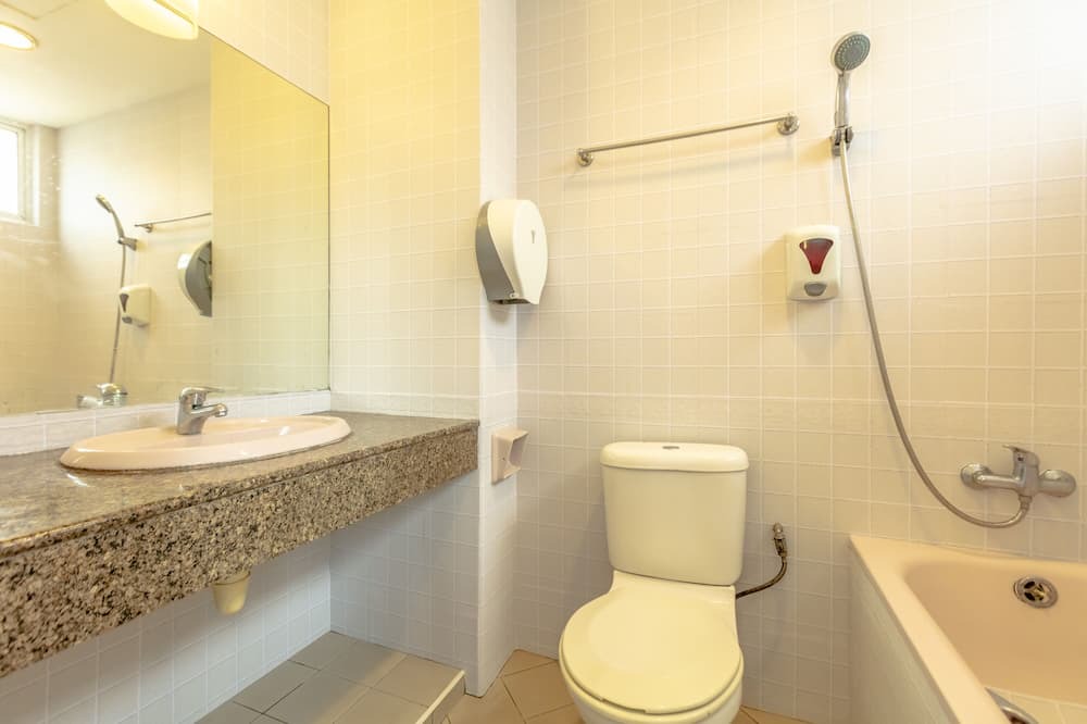 Photo of Bathroom in Geylang
