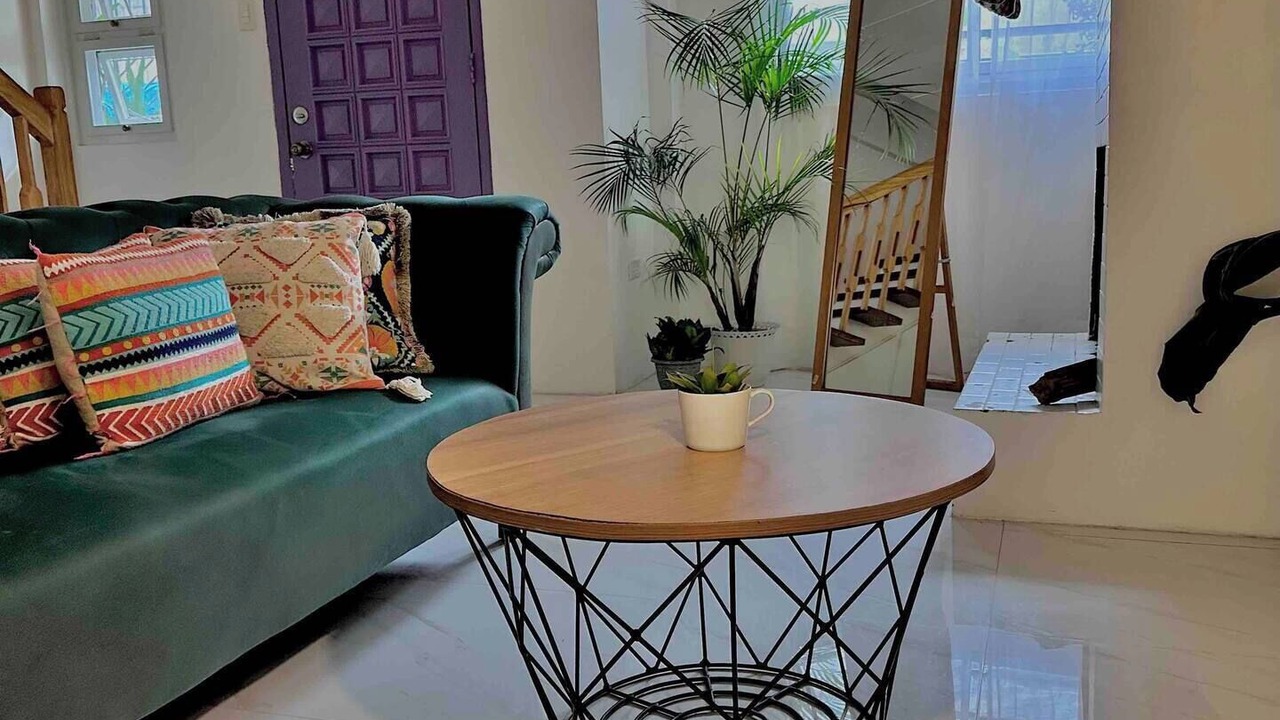 Photo of Livingroom in Singapore River