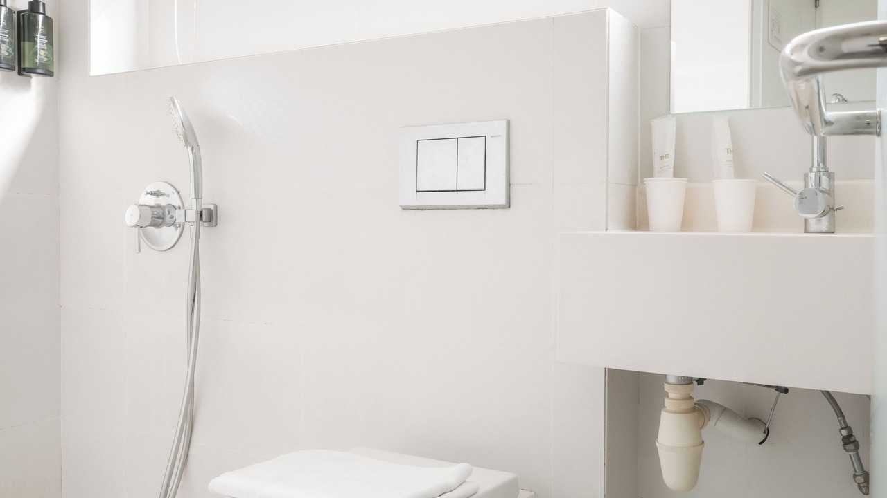 Photo of Bathroom in Rochor