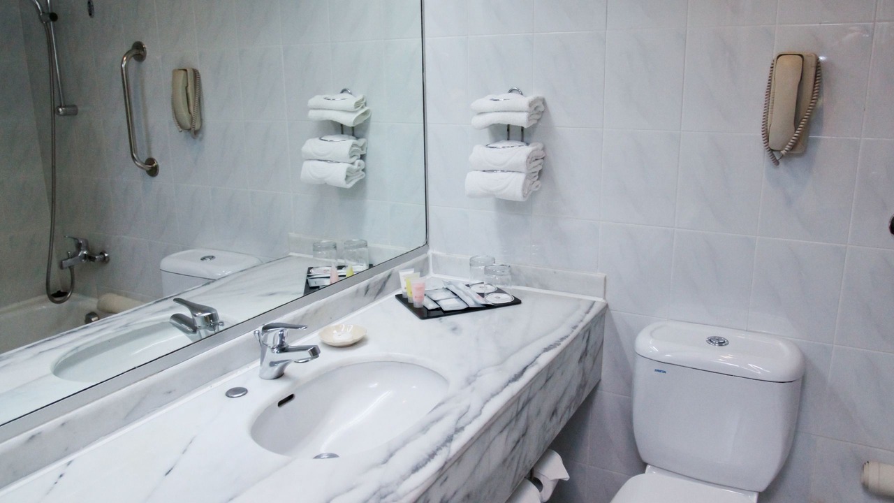 Photo of Bathroom in Rochor