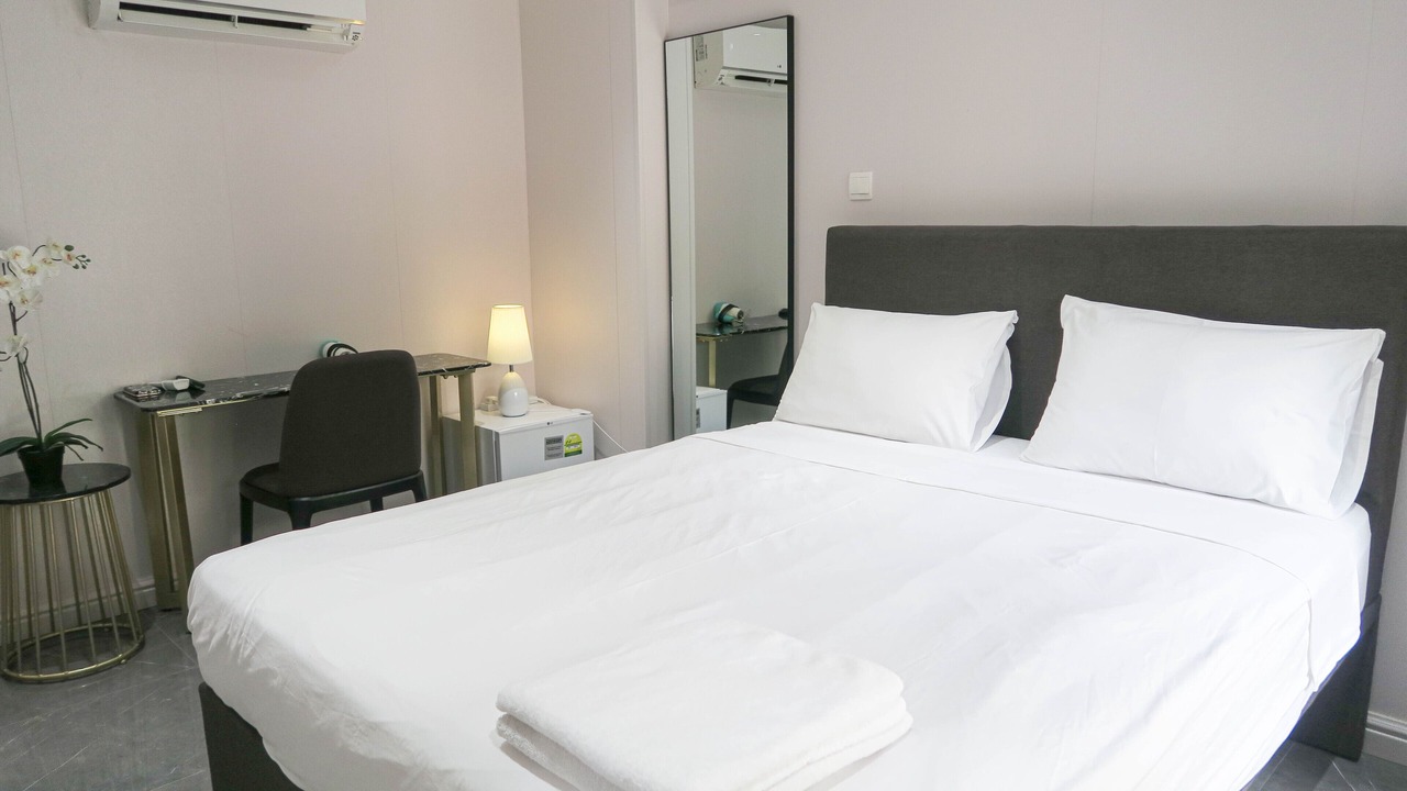 Photo of Bedroom in Downtown Singapore