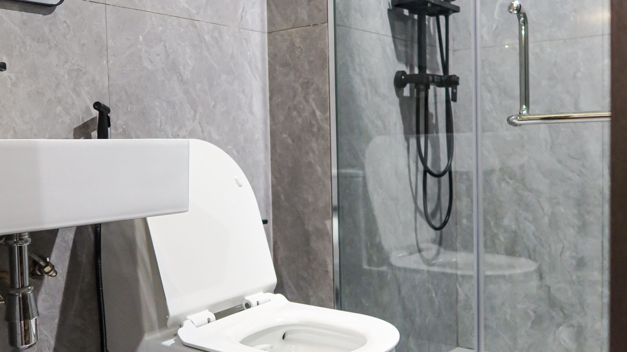 Photo of Bathroom in River Valley