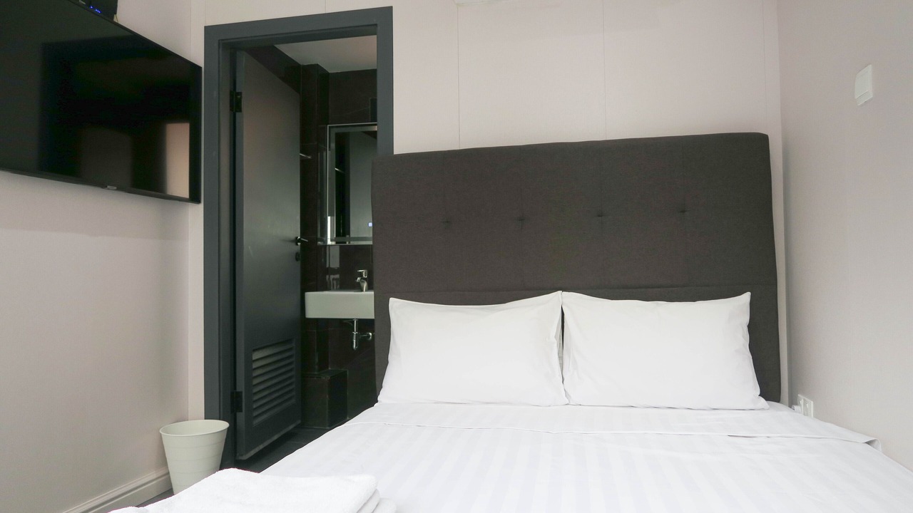 Photo of Bedroom in Singapore River