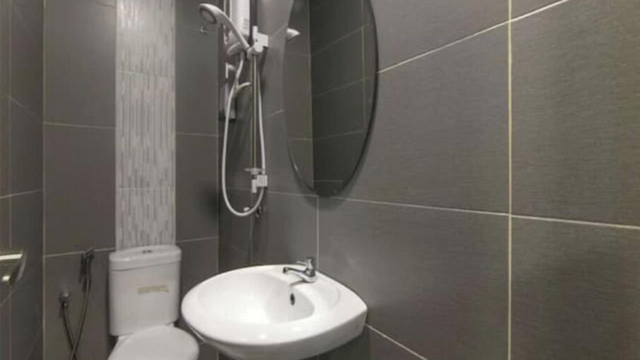 Photo of Bathroom in Lavender