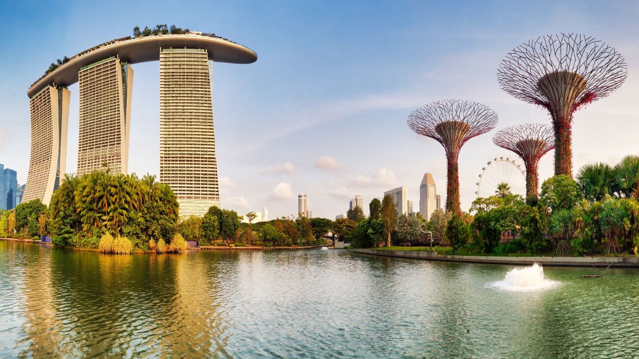 Photo of Others in Downtown Singapore