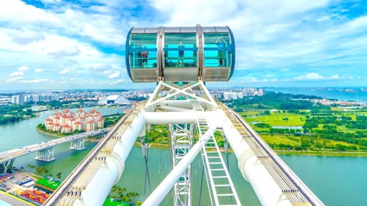 Photo of Others in Downtown Singapore